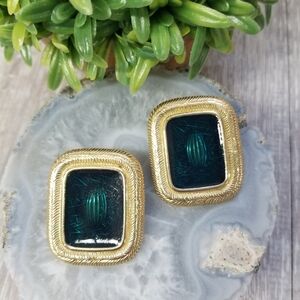 Vintage Goldtone/ Emerald Green Trifari Earrings
